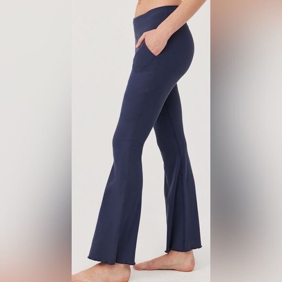 NWT Outdoor Voices Rib Kick Flare Rain rare XXS Athleisure Pants - Picture 2 of 9